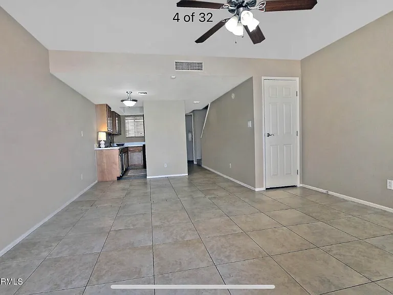 835 N Granite Reef Rd #11 — Photo 2
