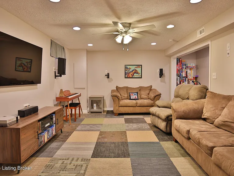 11900 Anoka Ct — Photo 19