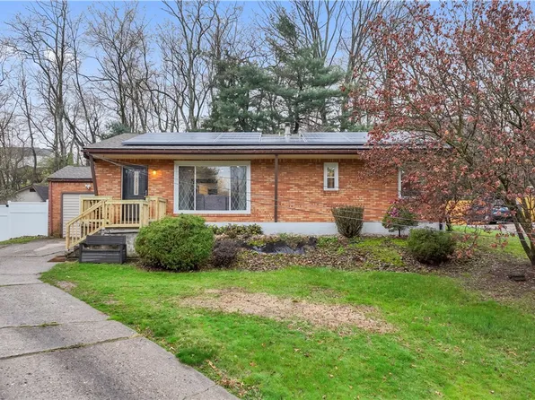 23 Winter Dr, Mc Kees Rocks, PA 15136