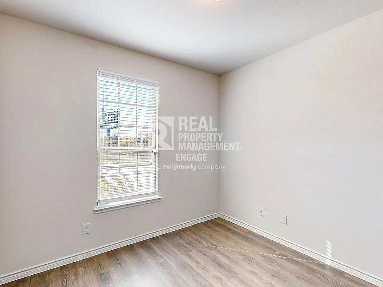 2321 Astapor Dr — Photo 23