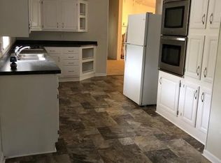 210 Pinegrove Dr, Troy, NY 12180