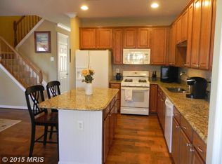 96 Two Rivers Dr, Edgewater, MD 21037