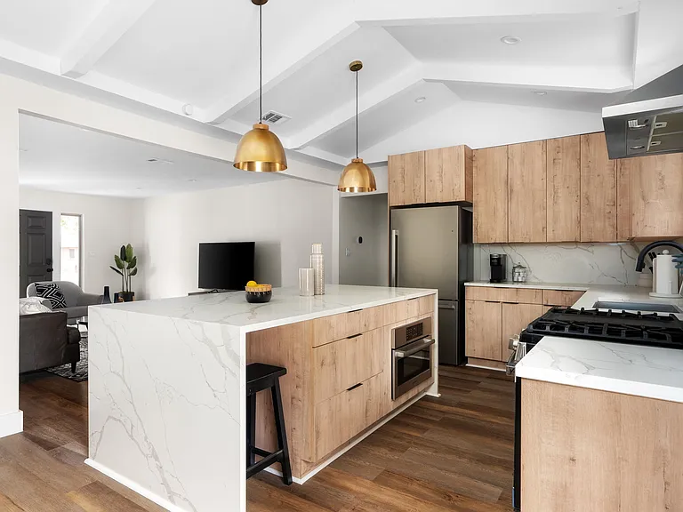 2107 Colfax Ave — Photo 5