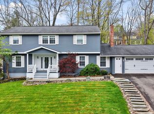 2516 Bayberry Ln, Vestal, NY 13850