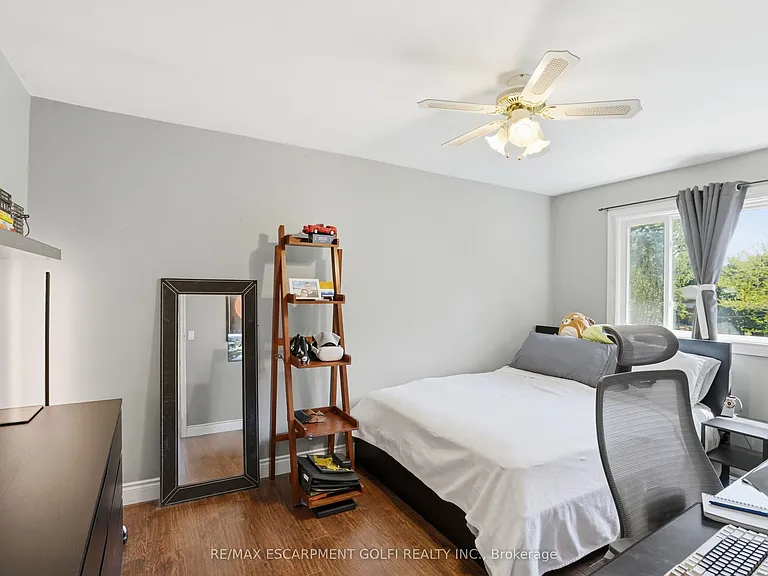 1318 Fisher Ave — Photo 10