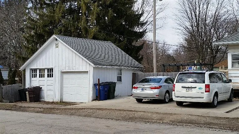 416 Colfax Ave photo 1