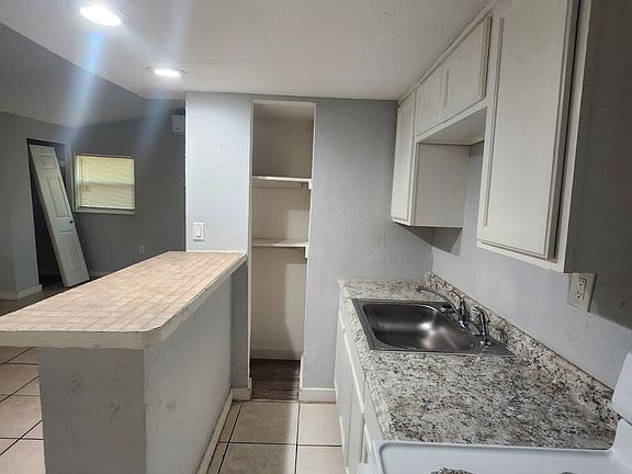 4th image of 3351 Sunnybrook Ave S #B
