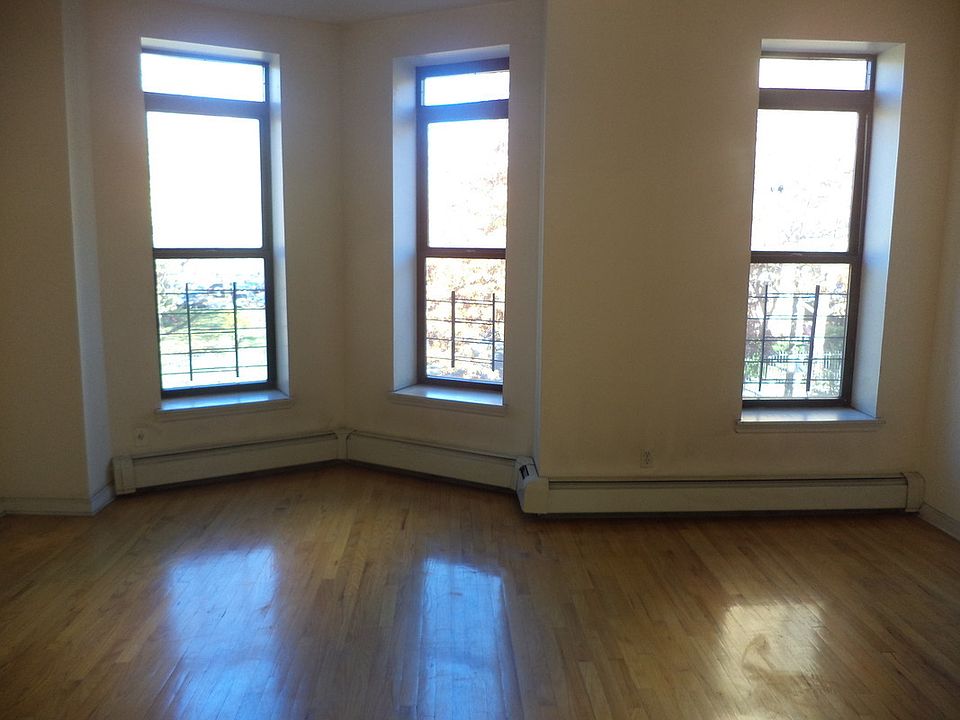 1st image of 336 Lafayette Ave APT 2