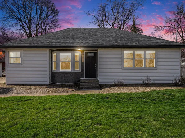 3524 Oak St, Hudsonville, MI 49426