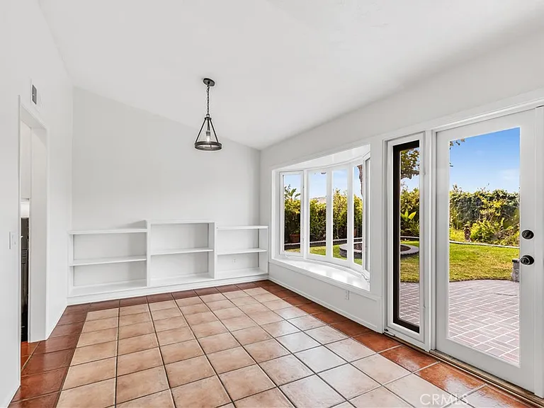 33051 Christina Dr — Photo 15
