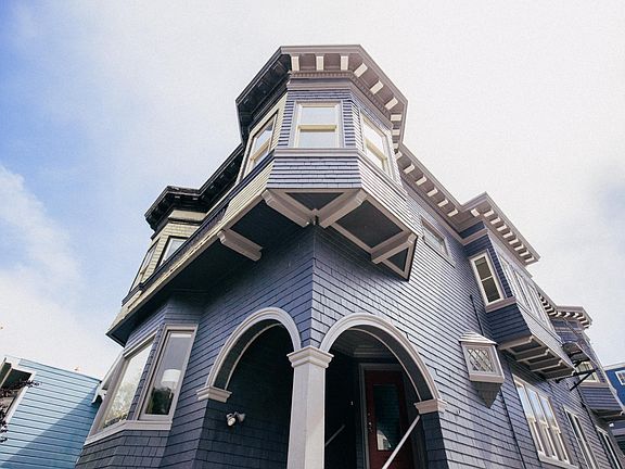 2nd image of 1450 Cole St #1450