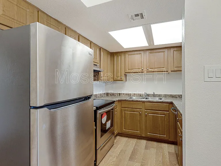 3810 N Maryvale Pkwy #1050 — Photo 5