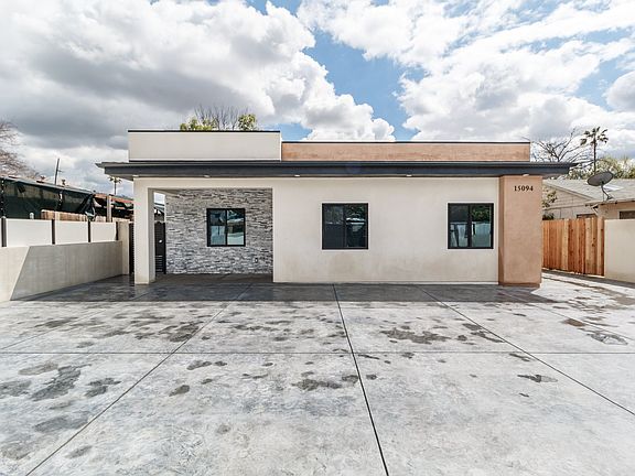 3rd image of 15094 Nurmi St