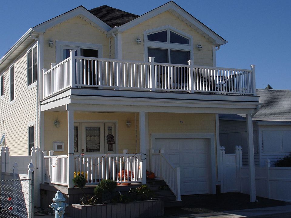 Front Decks with Ocean and Bay views