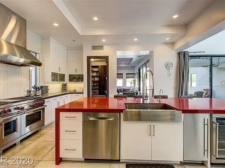 54 Coralwood Dr — Photo 13