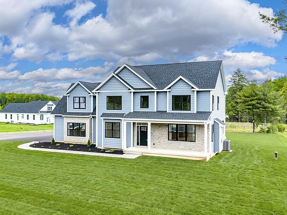 3rd image of 32 Balsam Hill Rd