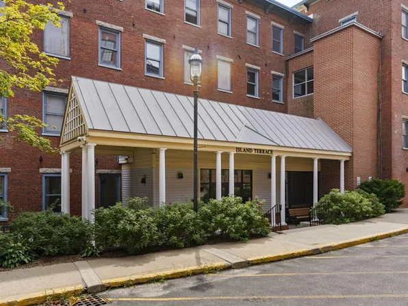 1 Saco Island Terrace #406, Saco, ME 04072