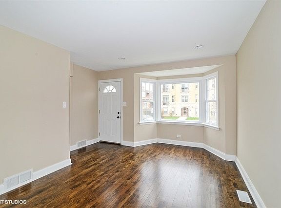 3rd image of 2147 N 72nd Ct