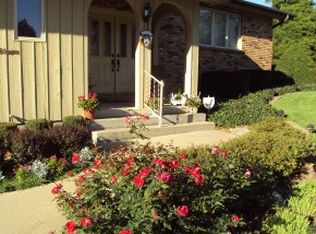 3418 E Lost Bridge Rd, Decatur, IL 62521