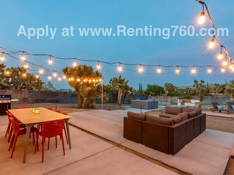 8621 Amador Ave — Photo 35