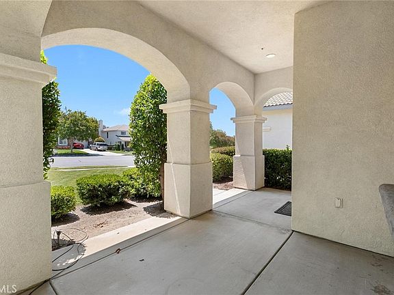 5th image of 1663 Naranjo Ct