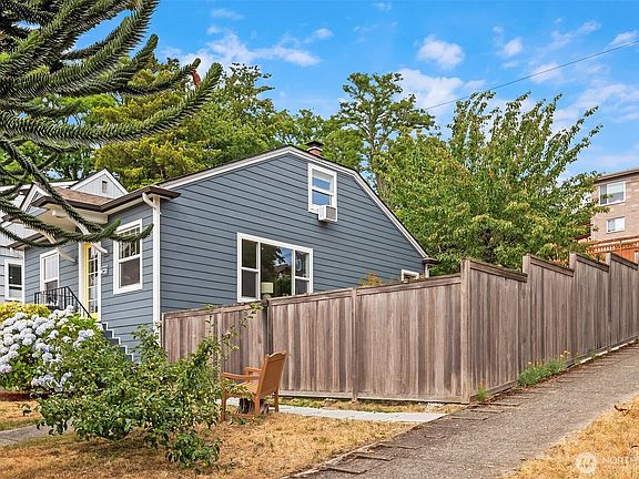 3rd image of 4456 46th Avenue SW