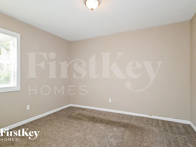 2787 Dawnview Dr — Photo 8
