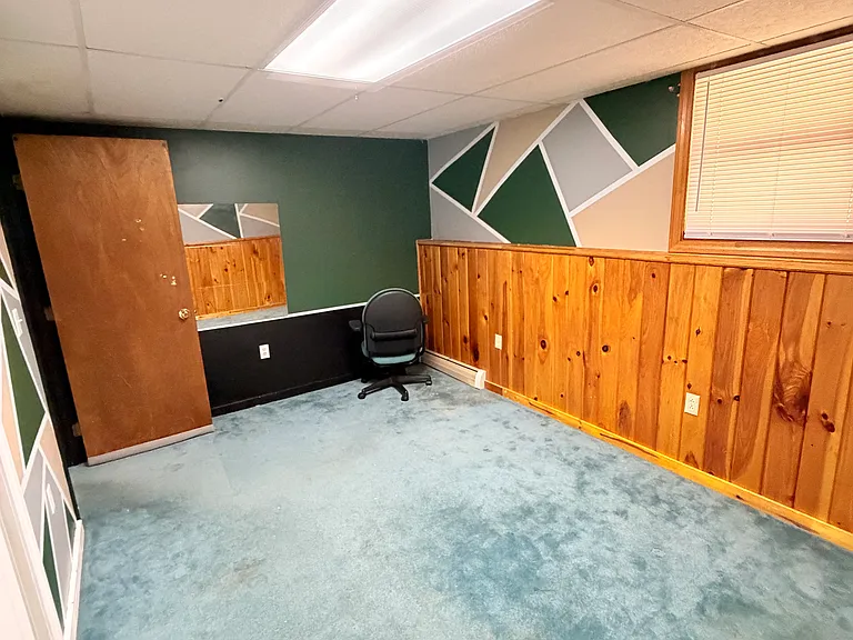 44 Helen Ave #B — Photo 2