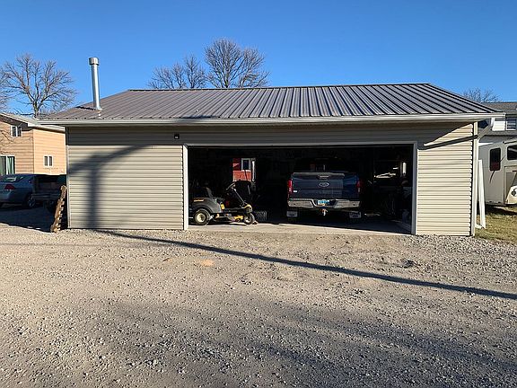 4th image of 315 1st St SW