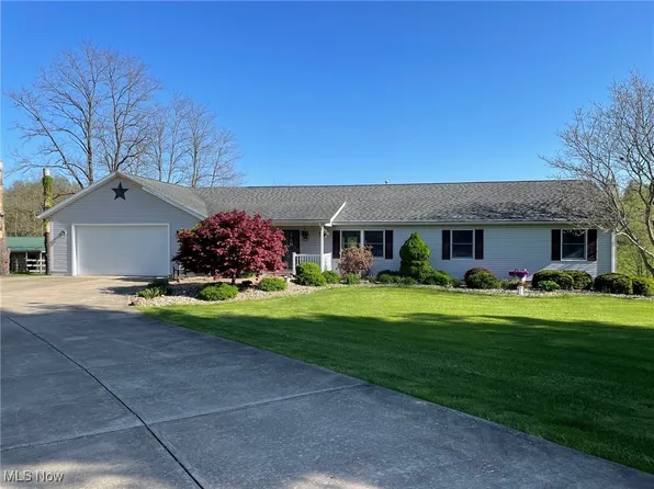 9605 Frazeysburg Rd, Dresden, OH 43821
