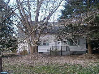 2nd image of 2104 Fostertown Rd