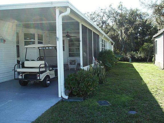 4th image of 1951 Tower Lakes Blvd #37