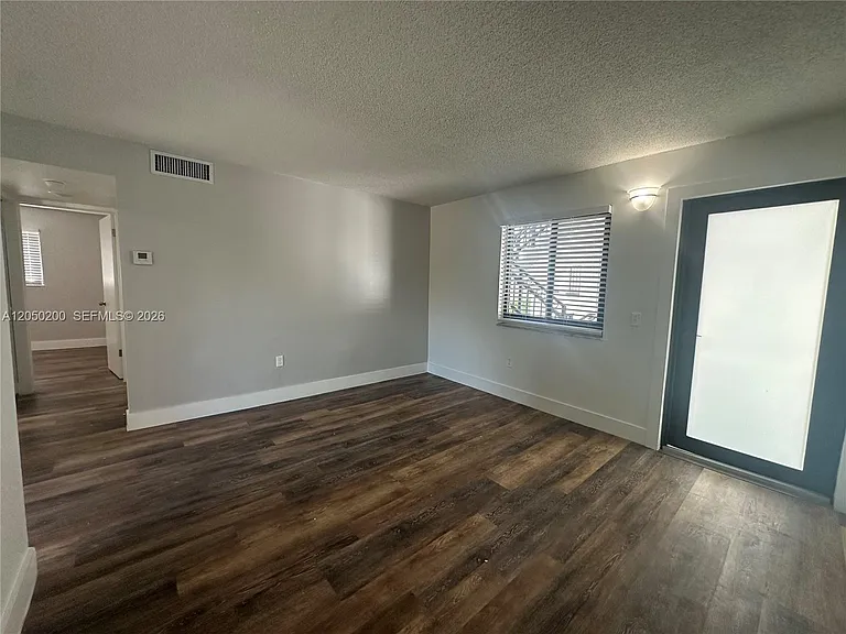 529 SW 4th St #301 — Photo 13