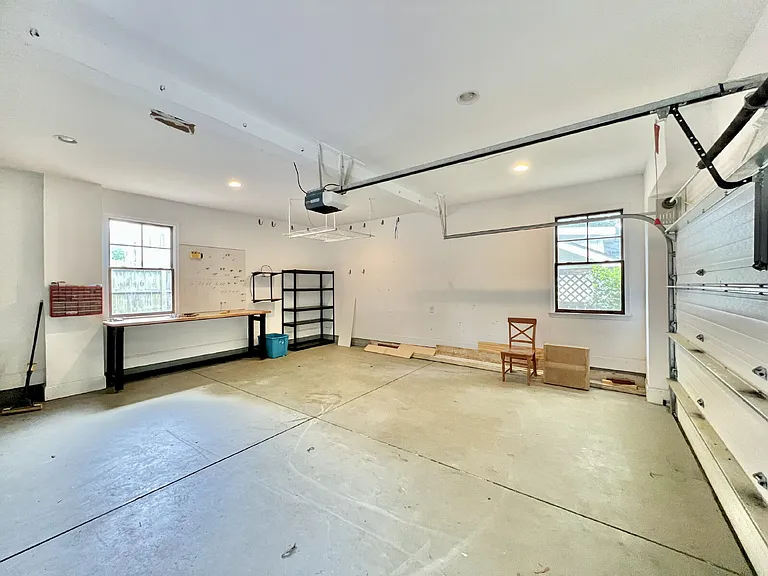 2637 Chesterfield Ave #B — Photo 19