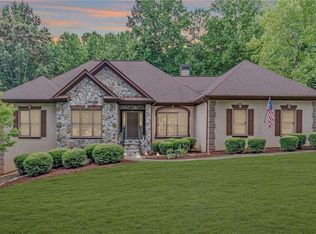 2090 Southers Cir, Suwanee, GA 30024