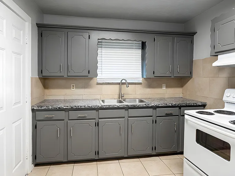 Weaver Condos — Photo 14