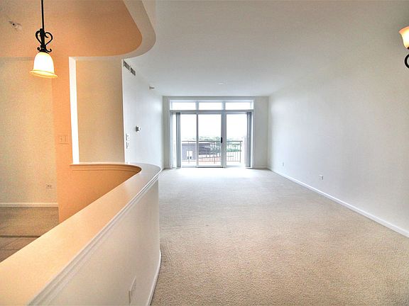 3rd image of 1 N Beacon Pl APT 709