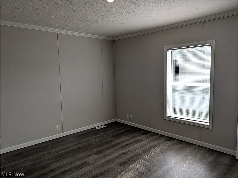 230 Edgecliff Cir W #47 — Photo 8