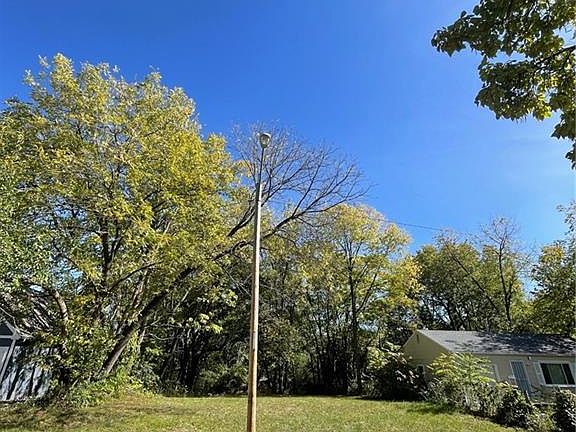 5th image of 5717 Norton Ave