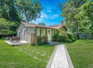 10 Community Rd, Coram, NY 11727