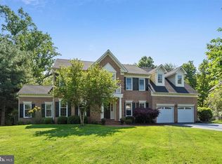 11900 Crayton Ct, Herndon, VA 20170