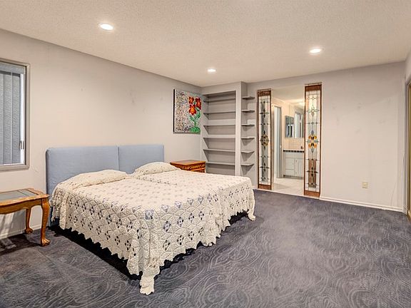3rd image of 23307 Los Codona Ave