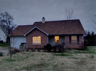 1314 Lyndsey Ridge Dr, La Vergne, TN 37086