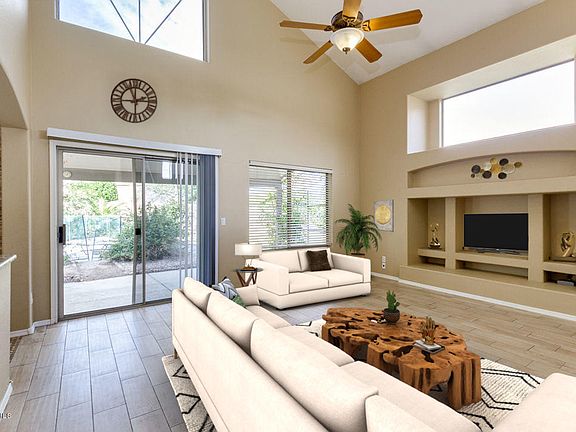 2nd image of 1172 N San Benito Dr