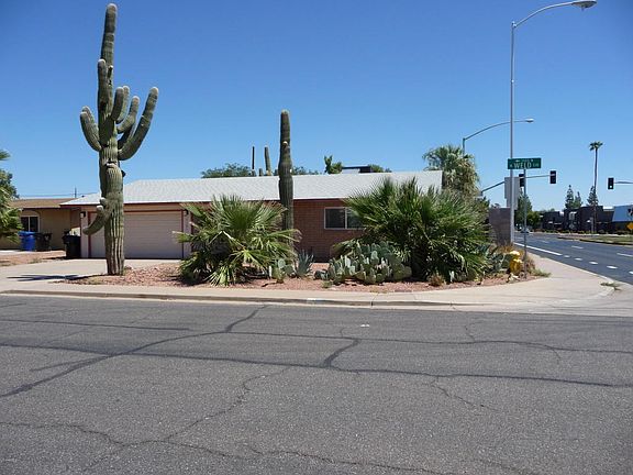 3rd image of 1121 N Weld Cir