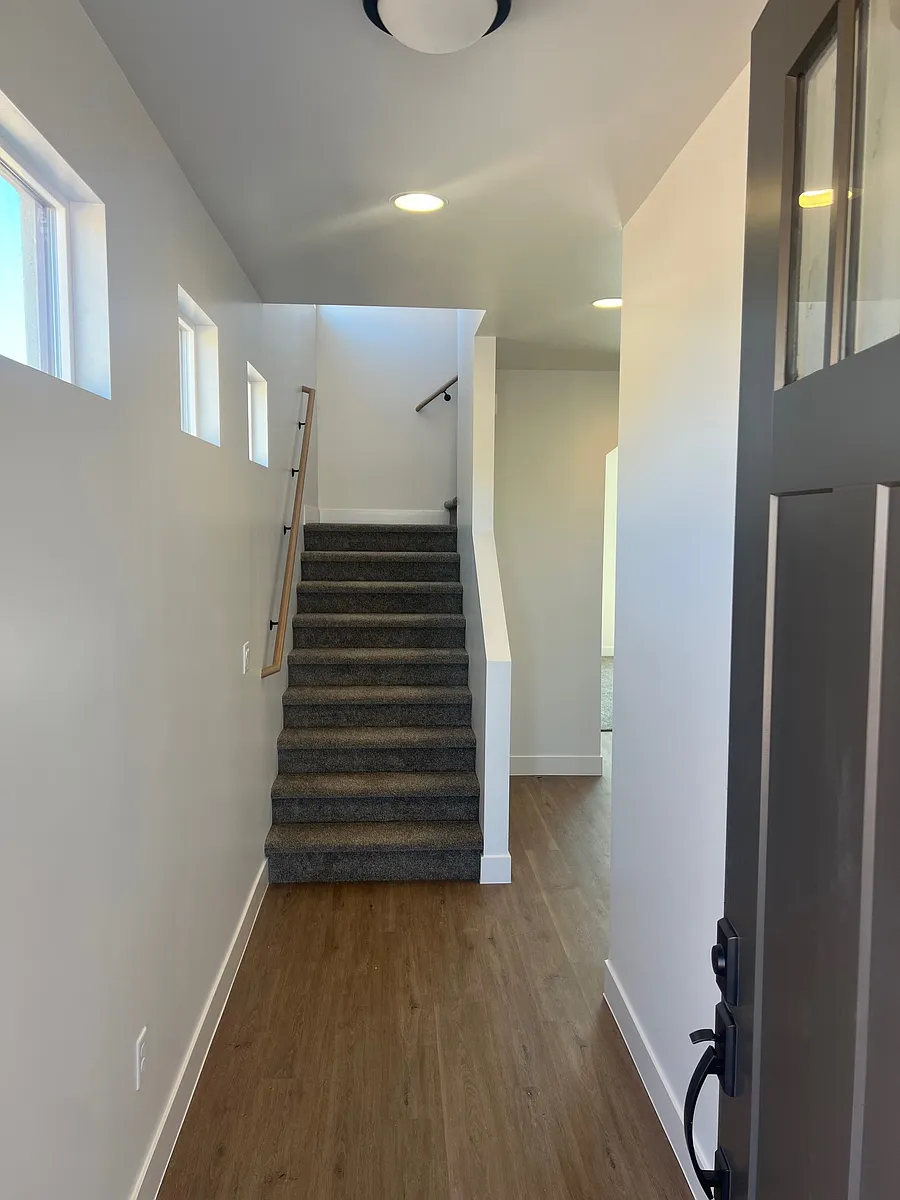 Building Photo - 1858 S Livy Ln #1