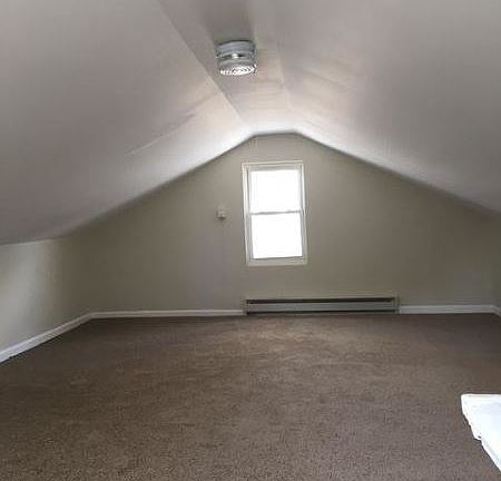 AYR ROOM 2