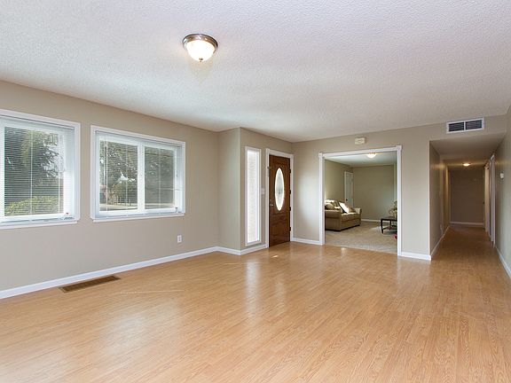 4th image of 1317 De Cesari Ave