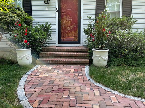 4th image of 21 Gen Henry Knox Rd
