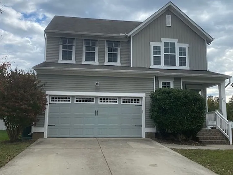 203 Linfoot Ct — Photo 2